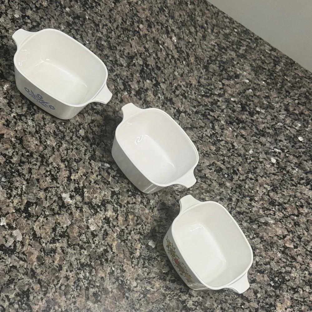 Corningware 2 3/4 cup Baking Dish set blue flower spice of life white EUC